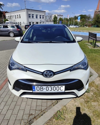 Toyota Avensis cena 56900 przebieg: 131000, rok produkcji 2016 z Grodków małe 232